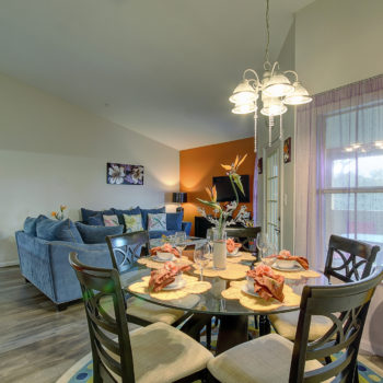 A beautiful glass round table for 5 people